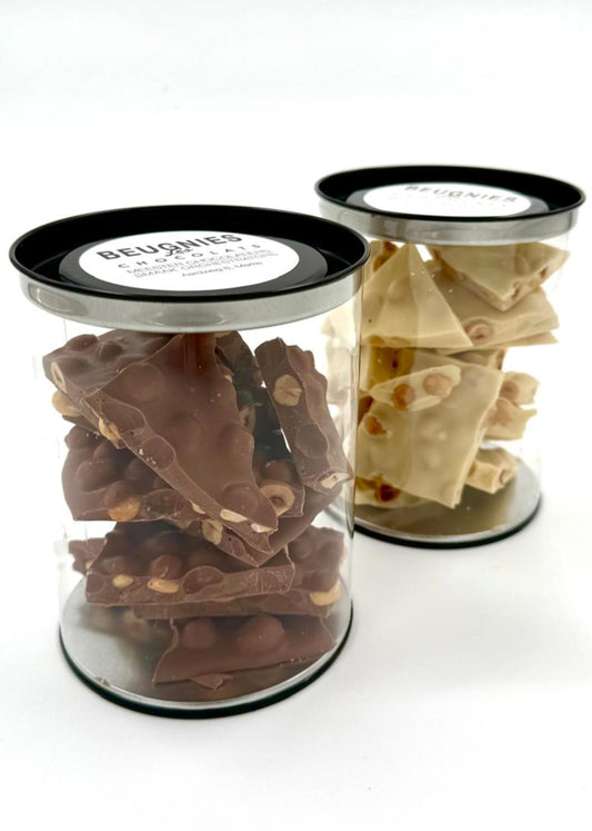 "CHOCOLADE MET NOTEN"