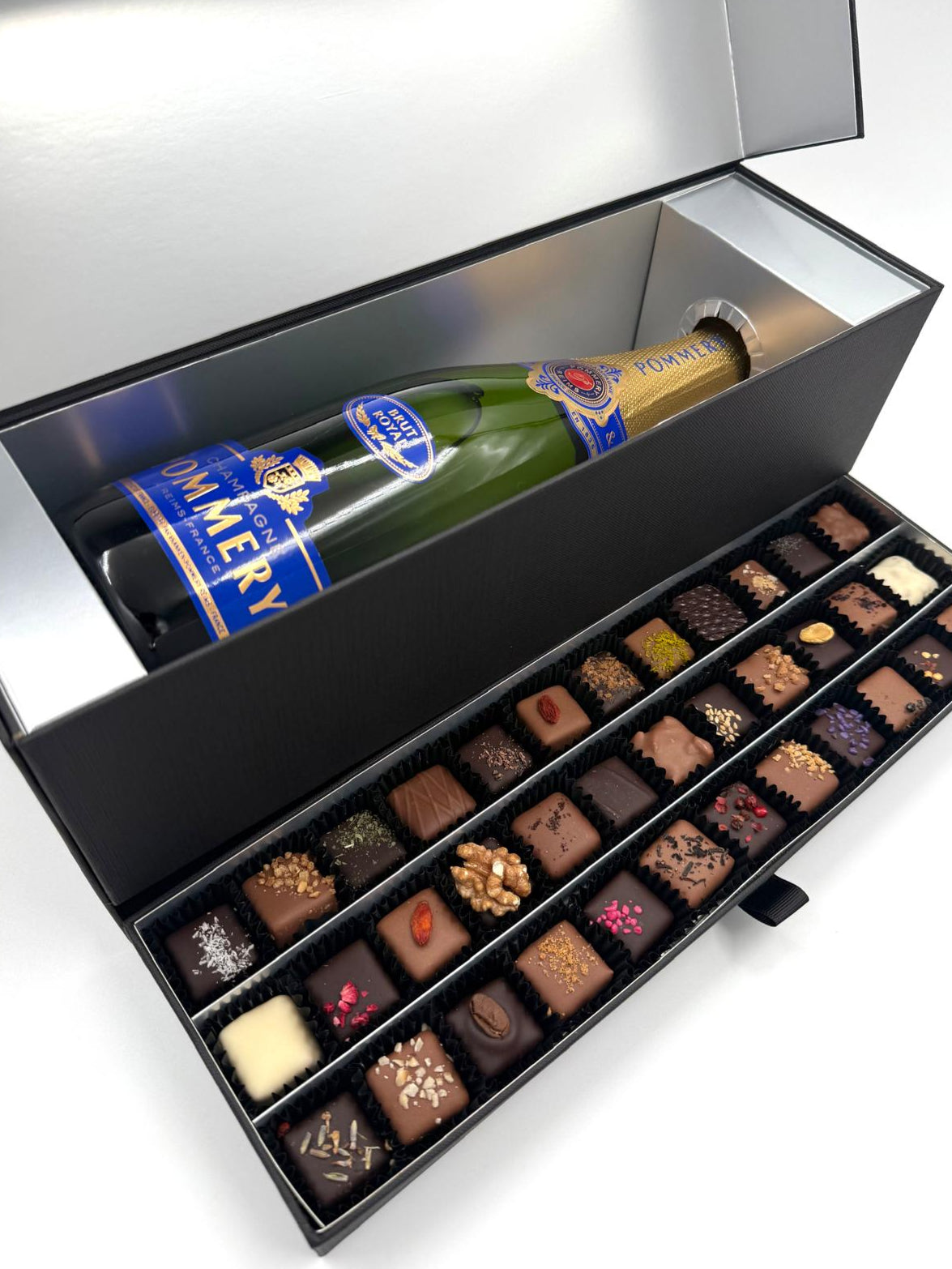 "CHAMPAGNE BOX"