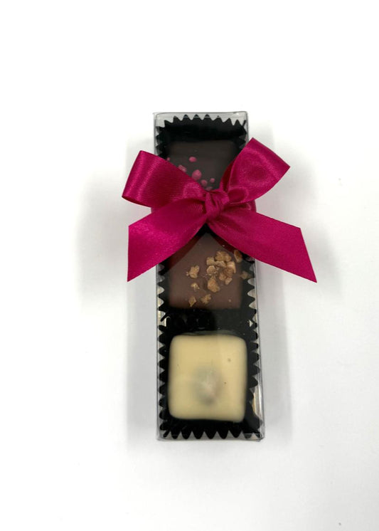 "DOOSJE 3 STUKS (OPTIE QR OF LOGO)"