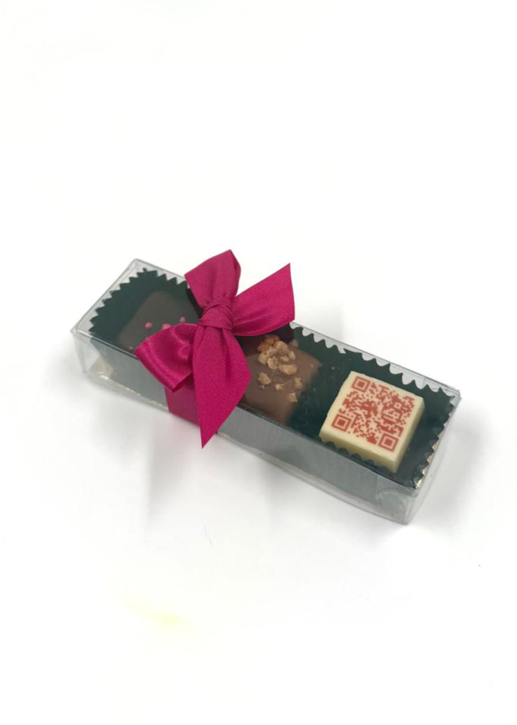 "DOOSJE 3 STUKS (OPTIE QR OF LOGO)"