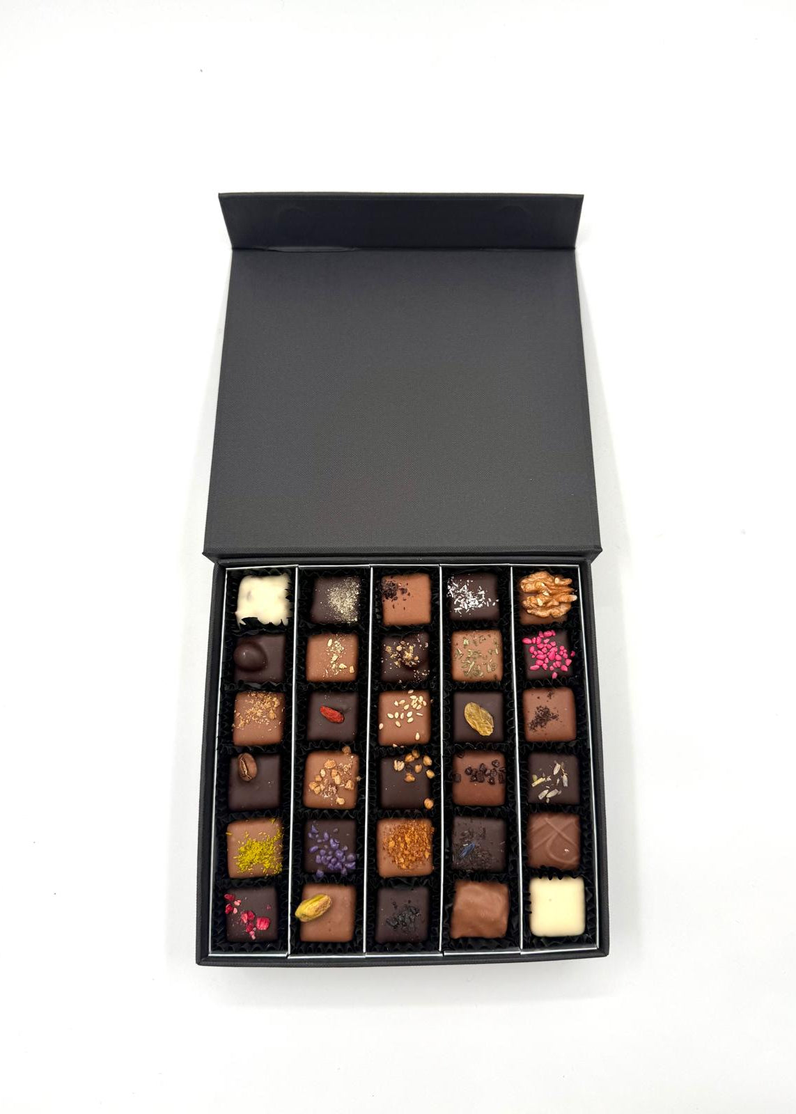 "LUXEBOX"