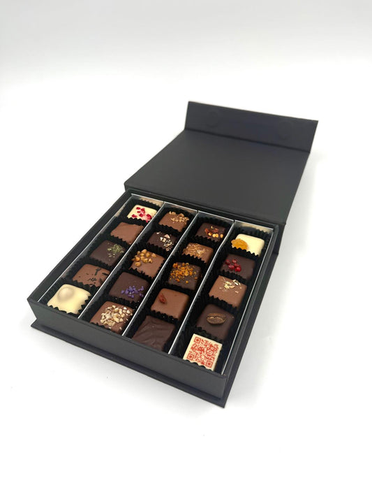 "LUXE DOOS MET UW QR CODE"