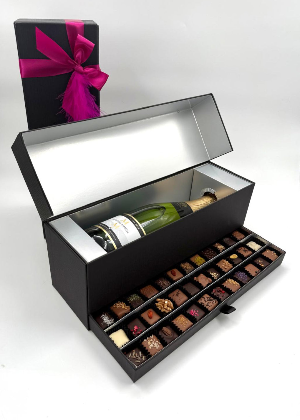"CAVA BOX"